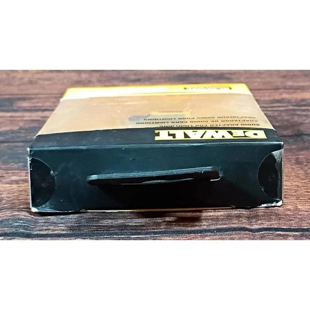 DeWalt 3.5mm Audio‎ Adapter for Lightning Devices
